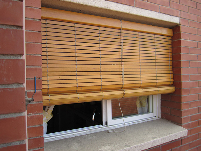 Aluminios Garcilaso | Productos- Persianas alicantinas de madera y PVC